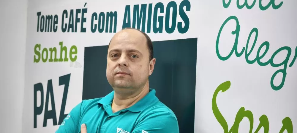 O diretor superintendente do Sicoob Confiança, Hugo Ferraz, destaca que a Expo Construção será uma oportunidade única para apresentar soluções financeiras exclusivas à comunidade. (Foto: João Livi)