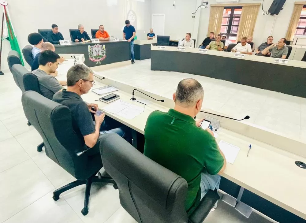 Vereadores de Marechal Cândido Rondon aprovaram alteração no horário das sessões, que passarão a ser realizadas às 9h de segunda-feira. (Foto: Assessoria/Divulgação)