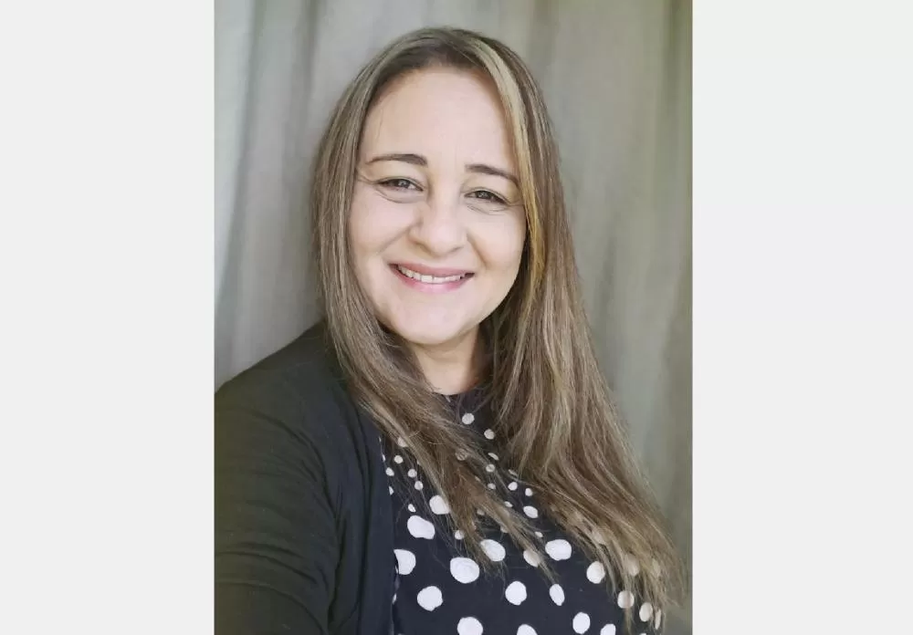 Nutricionista Jaciara Reis Nogueira Garcia recebe Medalha de Honra ao Mérito da Câmara de Marechal Cândido Rondon em reconhecimento a sua trajetória profissional. (Foto: Arquivo Pessoal)