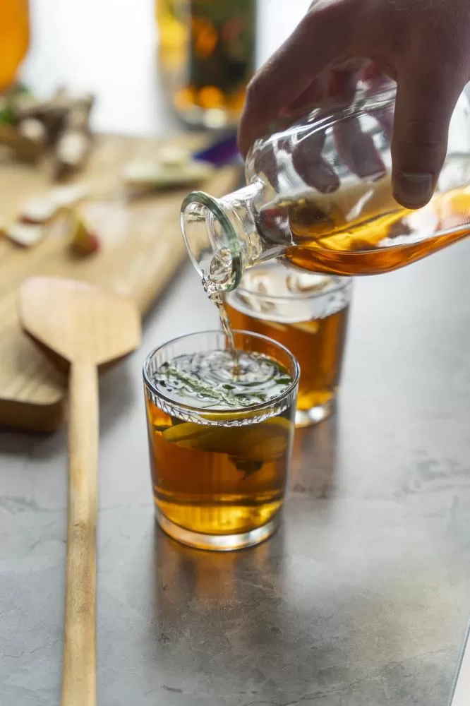 Sintomas da intoxicação por metanol podem aparecer até 14 horas após a ingestão, e cegueira é um dos sinais mais comuns. (Foto: Divulgação)