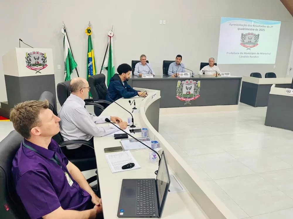 Secretário, contador e vereadores detalham execução orçamentária de jan–ago/2025. (Foto: Divulgação)