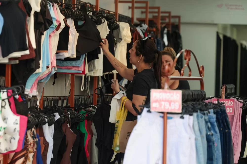 Sistema Empresa Fácil: com 975 atividades dispensadas de licenciamento, Paraná promete acelerar abertura de empresas em tempo recorde. (Foto: Geraldo Bubniak/AEN)