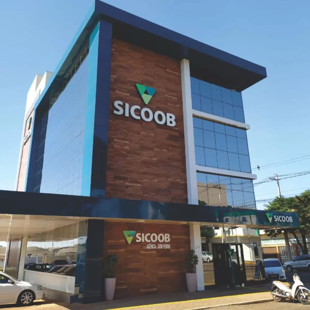 Sicoob mantém ritmo de crescimento e figura entre as maiores empresas do Brasil, reforçando a força do cooperativismo financeiro. (Foto: Divulgação/Sicoob Confiança)