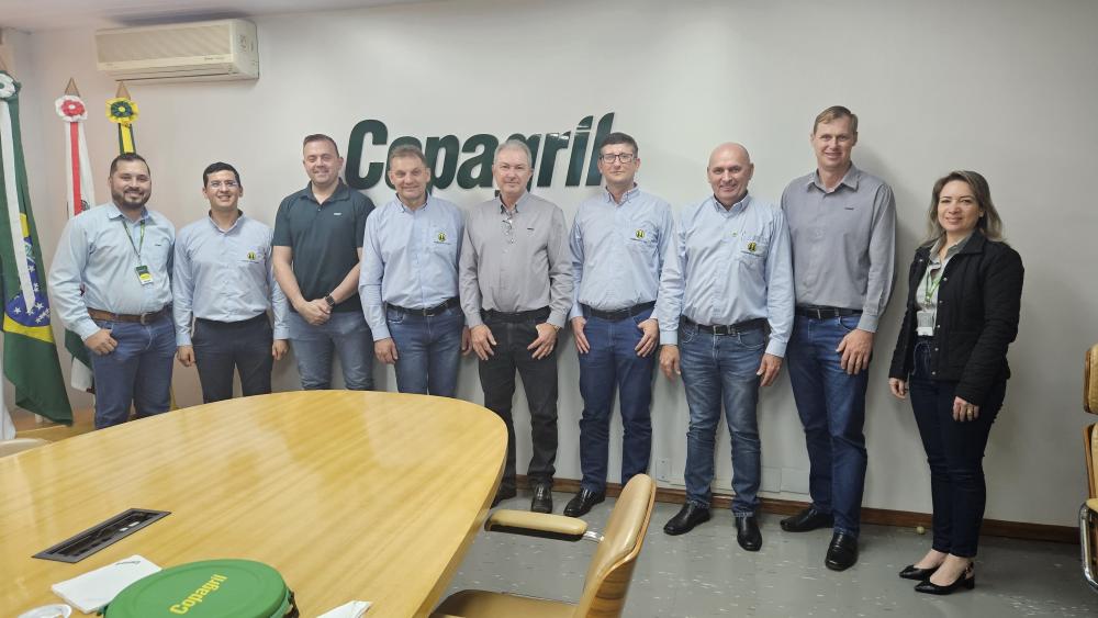 Os integrante da comitiva paraguaia foram recebidas pela diretoria e colaboradores da Copagril. Foto: Assessoria de Imprensa Copagril