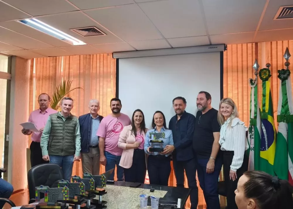 Presidente da Acimacar, Geovana Krause, reforça que a união entre o setor público e privado é essencial para fortalecer projetos sociais como a Casa do Autista. (Foto: Divulgação)