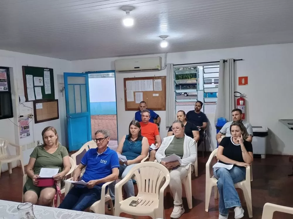 Reunião do Conselho Consultivo do SAAE marcou a posse das novas conselheiras e a apresentação do balanço contábil da autarquia. (Foto: Divulgação/SAAE)