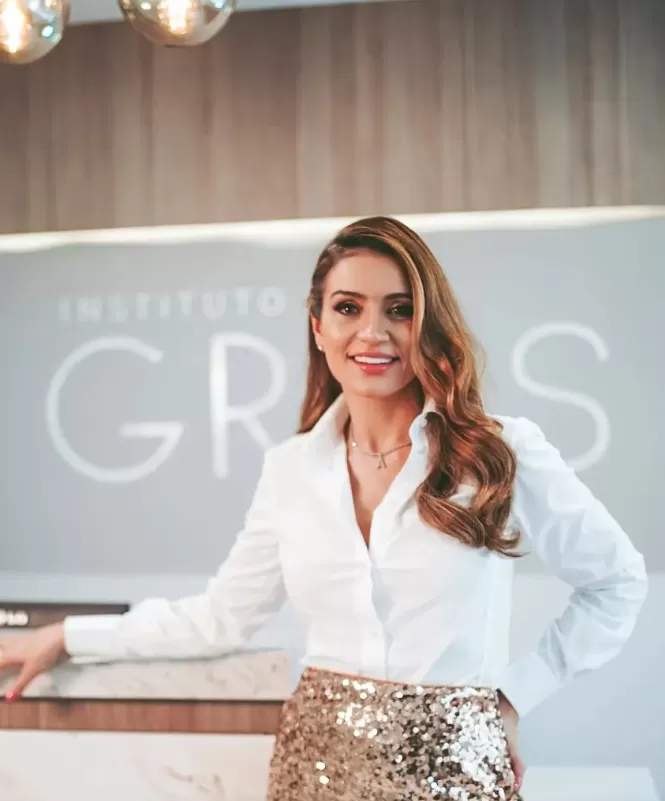 A médica Alexandra Ongaratto, especialista em ginecologia endócrina e climatério e diretora técnica do Instituto GRIS, destacou na audiência pública da ALEP que compreender o climatério como um processo natural é essencial para oferecer às mulheres soluçõ