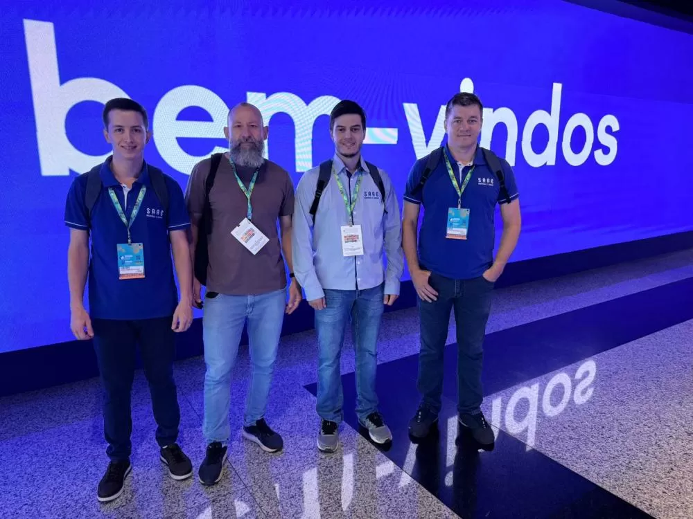 Equipe do SAAE representa Marechal Rondon em São Paulo durante o 36º Encontro Técnico AESabesp e Fenasan 2025, trocando experiências sobre inovação e sustentabilidade no saneamento. (Foto: Divulgação/SAAE)