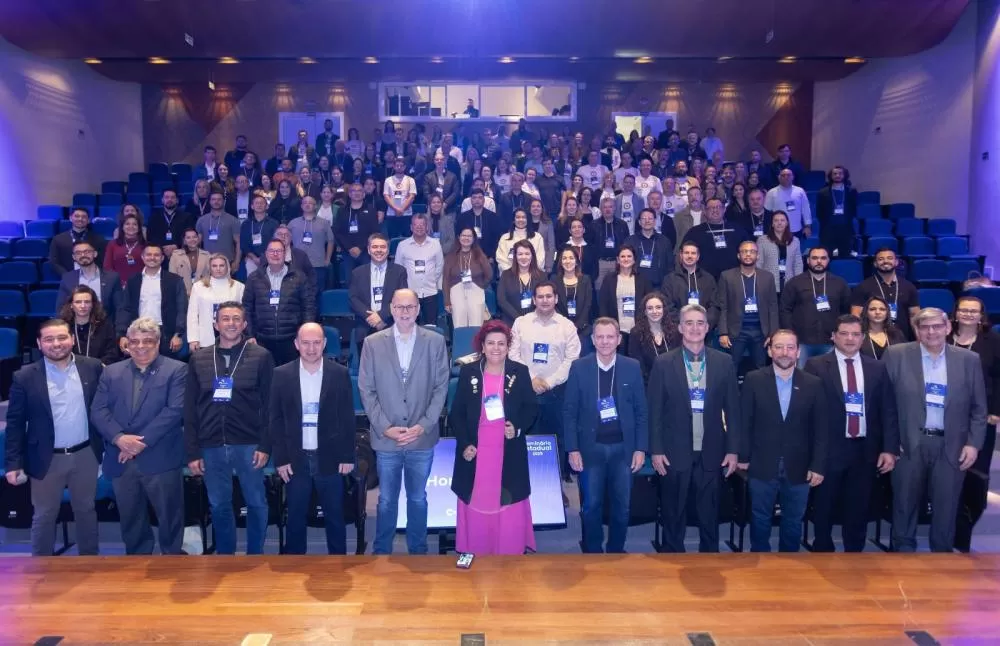 Seminário Estadual da Rede de Secretários encerrou o ciclo 2025 reunindo mais de 170 gestores em Curitiba e consolidando a integração entre municípios e o Sebrae/PR. (Foto: Inove)