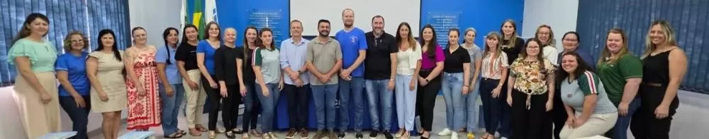 Diretores eleitos e reeleitos de Marechal Rondon participam de reunião com as autoridades municipais, preparatória e formação em liderança, marcando o início da transição para a gestão escolar 2026/2027. (Foto: Divulgação/Prefeitura Municipal)