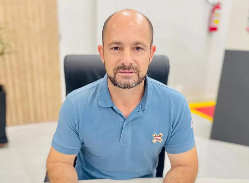 Vereador Iloir de Lima (Padeiro) propõe selo de reconhecimento para empresas que contratam trabalhadores locais. (Foto: Divulgação/Câmara Municipal)