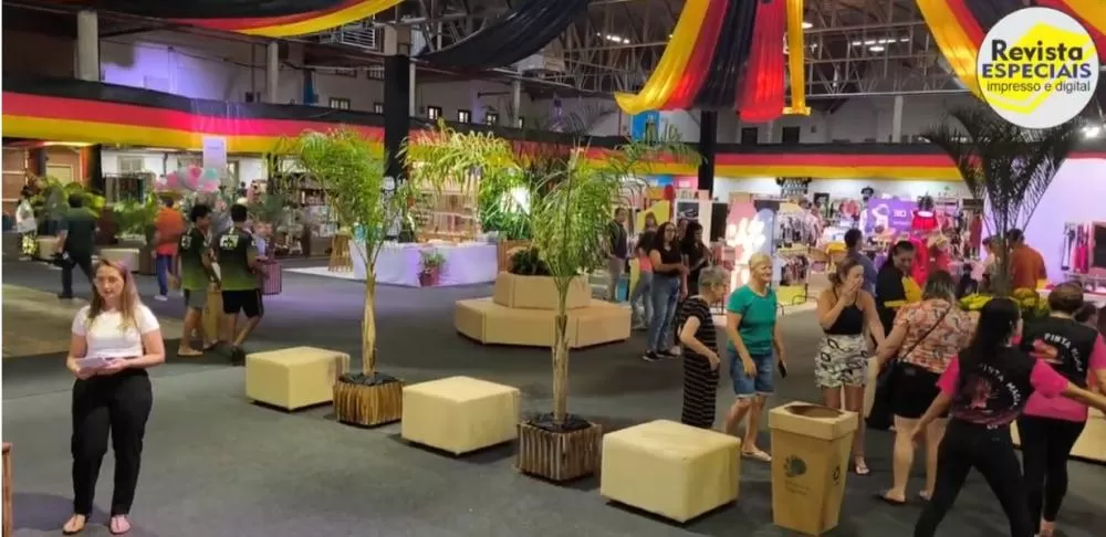 Estandes sendo visitados e contratação na hora: ExpoMEI 2025 consolida MEIs como motor da economia local e amplia conexões de negócio no Centro de Eventos. (Foto: João Livi)