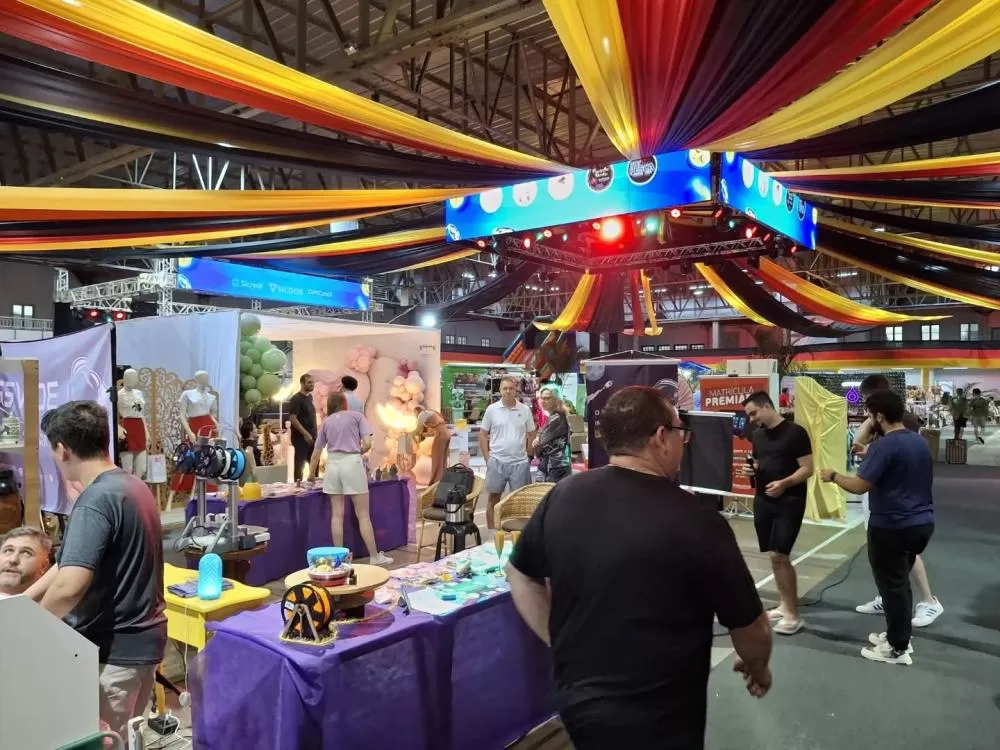 Expo MEI e Feira do Emprego 2025 reúnem mais de 110 empreendedores e movimentam o Centro de Eventos de Marechal Cândido Rondon. (Foto: Divulgação/Prefeitura)