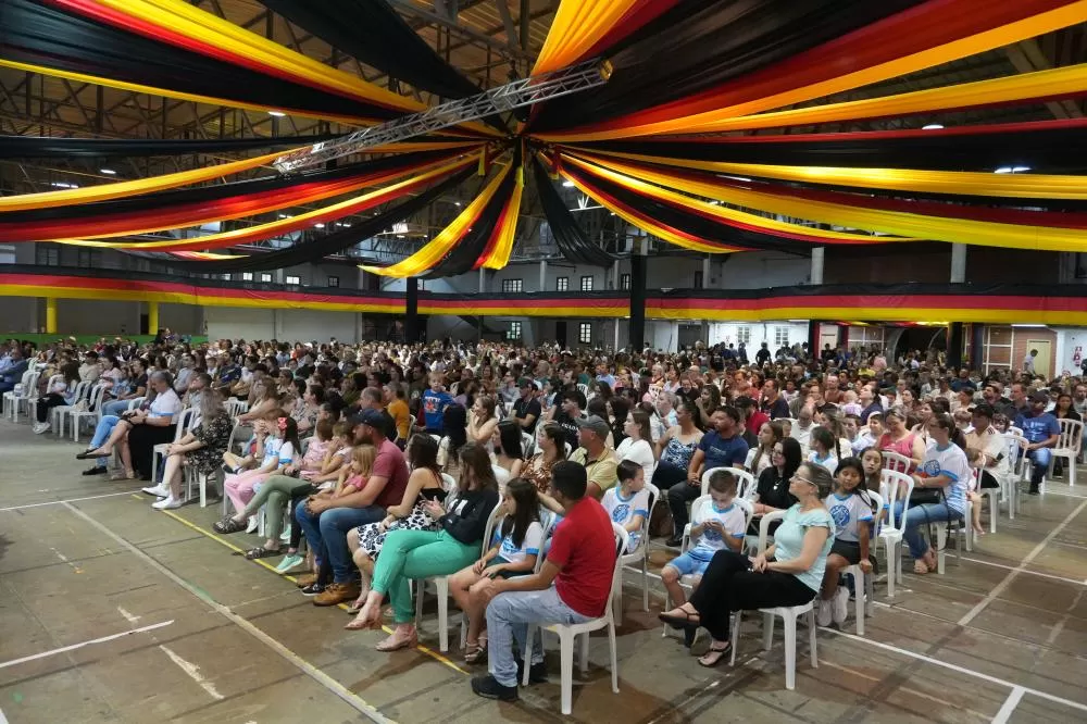 Formatura do ProÁgua reuniu estudantes, famílias e autoridades em celebração ao trabalho realizado ao longo do ano.