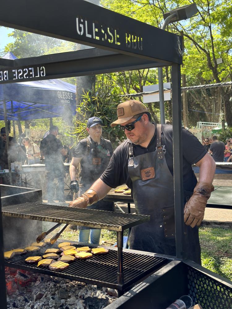 Rodrigo Glesse, da GlesseBBQ vem conquistando espaços a nível de churrasco no Brasil. Fotos: Arquivo Pessoal