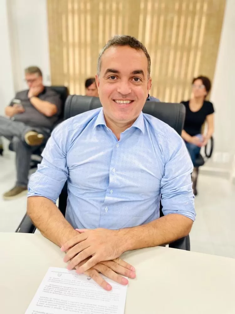 Vereador Juliano Astor de Oliveira apresenta propostas para melhorar infraestrutura viária, atendimento em saúde e estrutura da rodoviária municipal. (Foto: Cristiano Witeck)