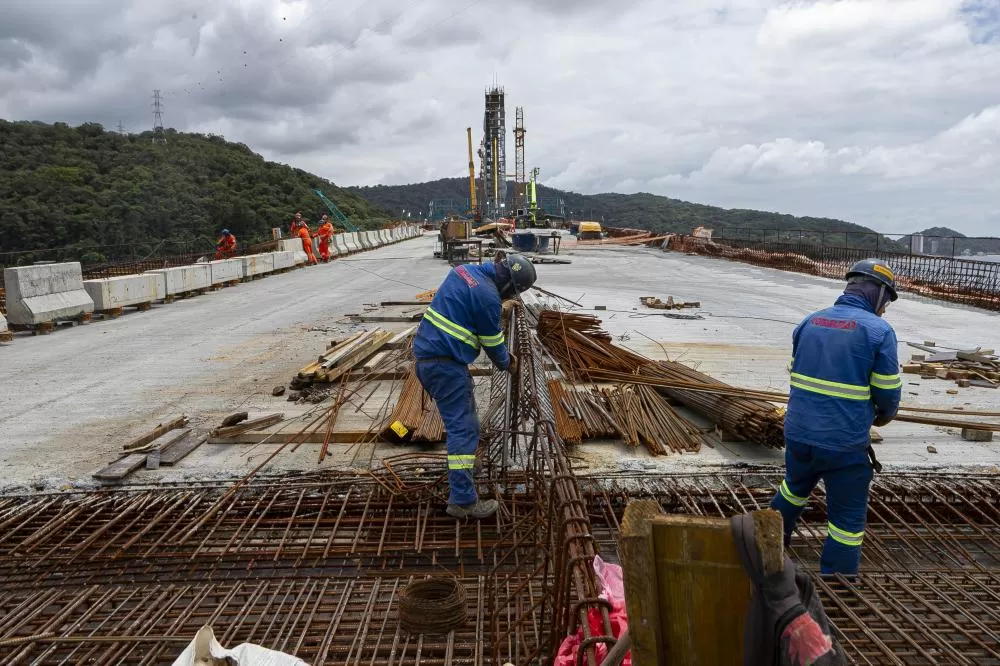A semana inicia no Paraná com a oferta de 25.230 vagas de trabalho. (Foto: Roberto Dziura Jr/AEN)