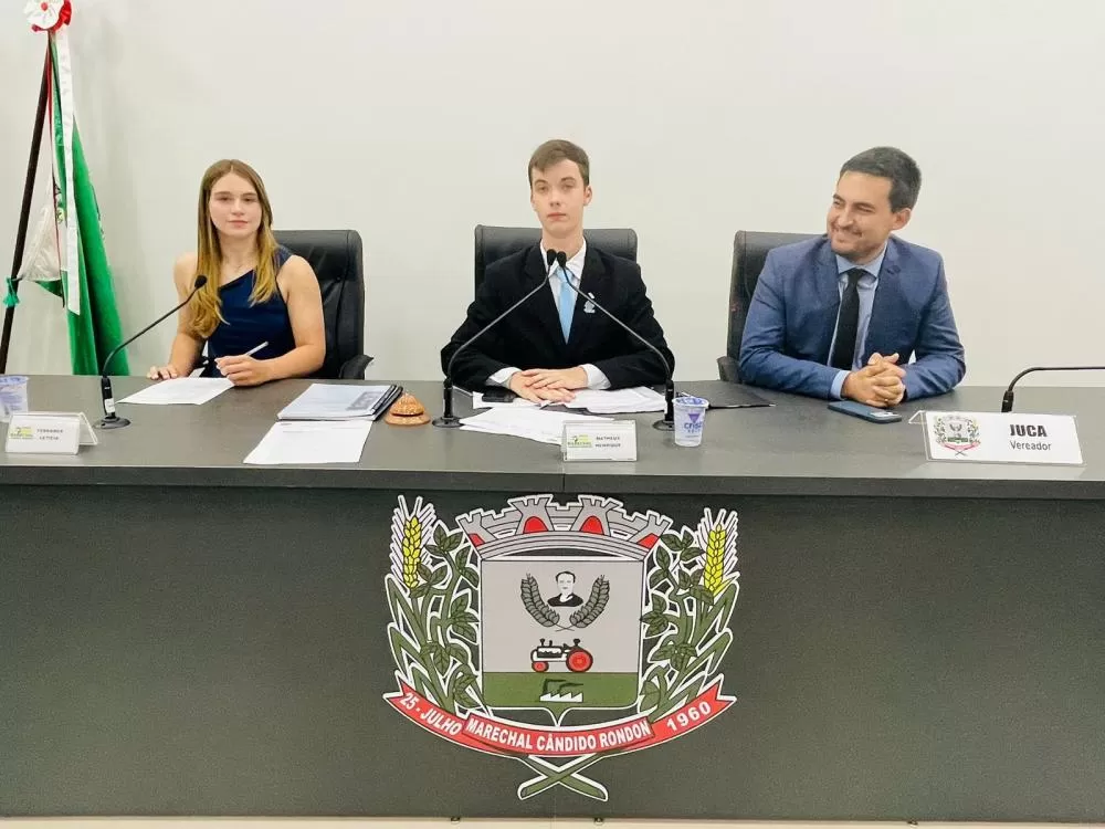 Sessão solene marca a posse dos vereadores mirins que assumem a legislatura de 2026 da Câmara Jovem. (Fotos: Cristiano Viteck)
