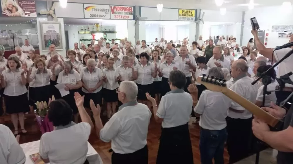 Clubes de idosos da sede e dos distritos celebraram o encerramento das atividades de 2025 em Marechal Rondon. (Foto: Divulgação)
