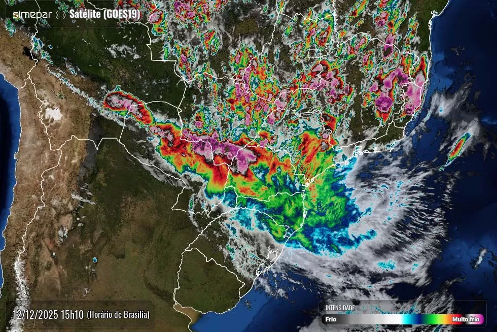 Chuvas intensas provocaram acumulados acima de 100 mm em cidades do Oeste do Paraná em poucas horas. (Imagem: Simepar)