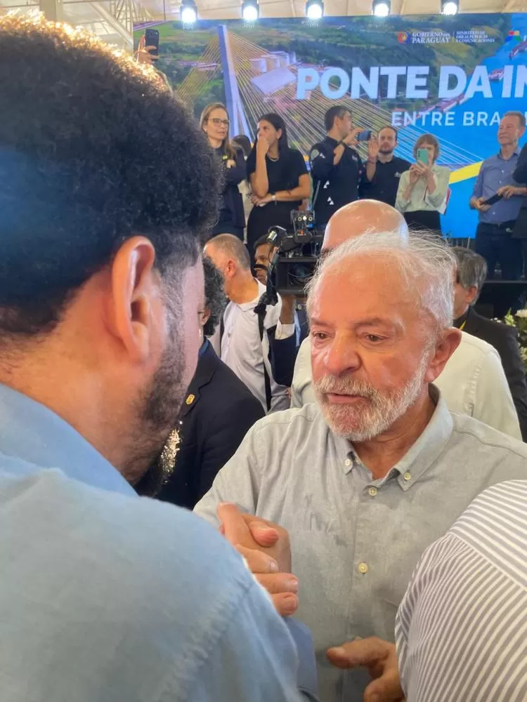 Vereador Fernando Nègre apresentou ao presidente Lula a demanda por um campus do IFPR em Marechal Cândido Rondon. (Foto: Divulgação)