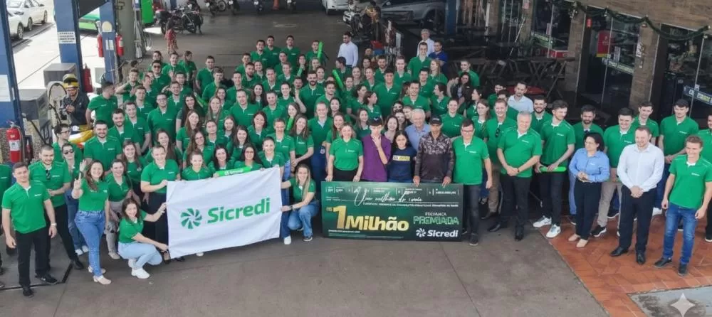 A cidade de Planalto celebrou com festa a entrega do maior prêmio da campanha Poupança Premiada Sicredi. (Foto: Divulgação/Sicredi)