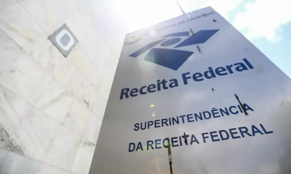 Receita Federal esclareceu que não existe qualquer taxação ou multa sobre movimentações financeiras, desmentindo informações falsas divulgadas nas redes sociais. (Foto: Marcelo Camargo/Agência Brasil)