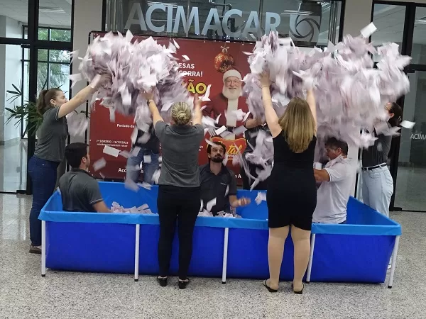 Sorteio do Natal Premiado Acimacar 2025 foi transmitido ao vivo e marcou o encerramento da campanha que distribuiu R$ 250 mil em prêmios. (Foto: Divulgação/Acimacar)