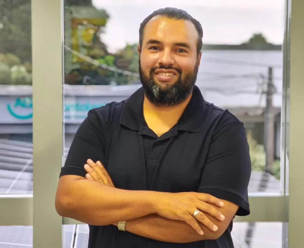 Gilcemar Sousa de Oliveira é o coordenador do Núcleo de Contabilidade da Acimacar. (Foto: João Livi)