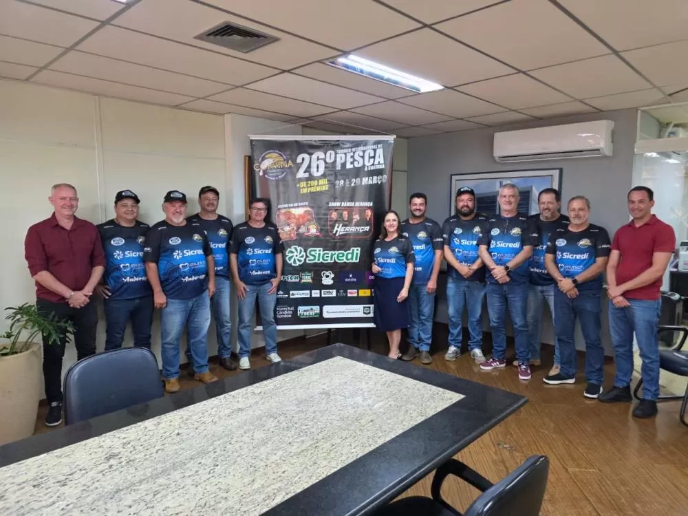 Reunião na prefeitura definiu os detalhes do 26º Torneio Internacional de Pesca à Corvina, que acontece em março, em Porto Mendes. (Foto: Divulgação)