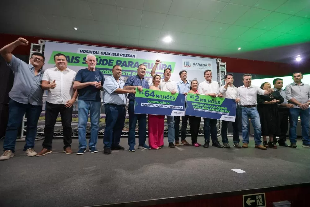 O governador Carlos Massa Ratinho Junior e o secretário estadual da Saúde, Beto Preto, autorizaram a licitação para a construção do Hospital Municipal de Guaíra, com investimento de R$ 64,3 milhões do Governo do Paraná. (Foto: Geraldo Bubniak/AEN)