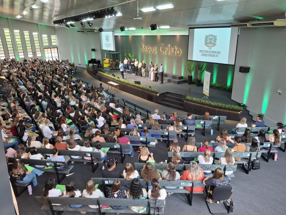 A Semana Pedagógica acontece no auditório Ecos da Liberdade. (Foto: Divulgação)
