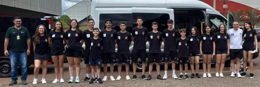 Delegação de Marechal Cândido Rondon embarca para Curitiba para disputar a primeira etapa do Circuito Nacional de Badminton 2026. (Foto: Divukgação)