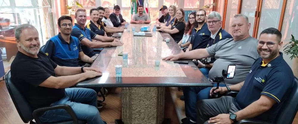 Governador do Rotary visita prefeito de Marechal Rondon