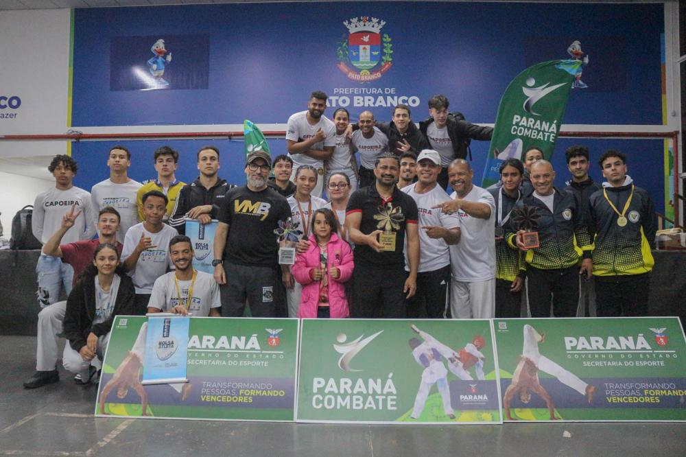 A quarta edição do Paraná Combate aconteceu entre quinta-feira (12) e domingo (15) no município de Pato Branco, Sudoeste do Paraná. A competição contou com a participação de 71 municípios e mais de 1,5 mil atletas e 700 pessoas entre dirigentes e comissão