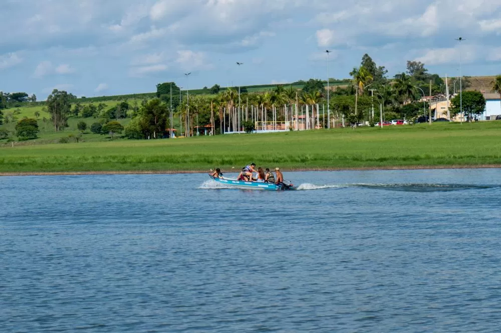 Interior do Paraná enfrenta calor intenso enquanto o Leste mantém maior nebulosidade no fim de semana. (Foto: AEN)