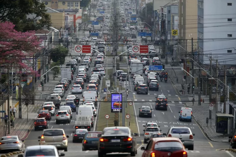 Paraná registrou 54 mil novos emplacamentos de veículos entre janeiro e fevereiro de 2026. (Foto: Albari Rosa/Arquivo AEN)