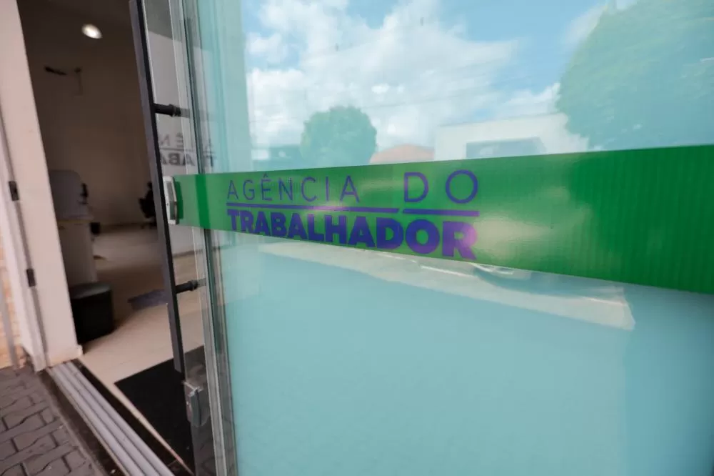 Agências do Trabalhador do Paraná concentram mais de 27 mil vagas abertas em diferentes setores da economia. (Foto: Geraldo Bubniak/AEN)