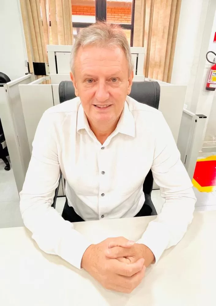 Vereador Carlinhos apresentou requerimento e três indicações voltadas à infraestrutura e valorização de servidores. (Foto: Cristiano Viteck)