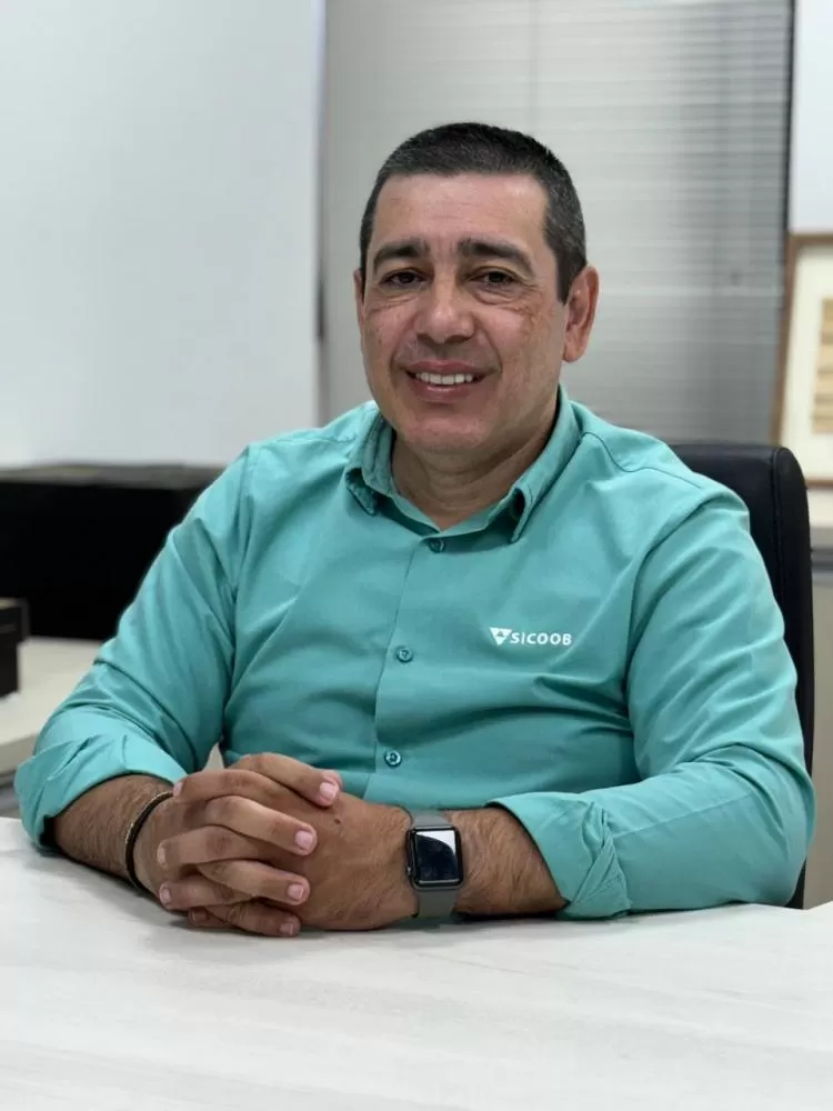 Jaques Samuel assume a função de diretor superintendente do Sicoob Confiança. (Fotos: Divulgação)