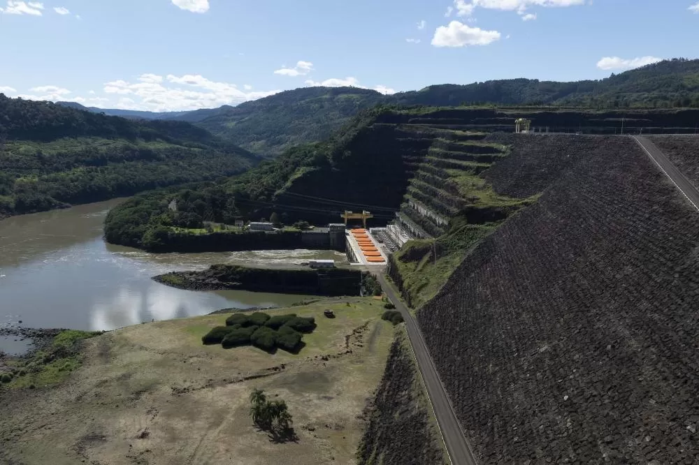 Usina Foz do Areia, da Copel, registrada em 25 de março de 2024. (Foto: Guilherme Pupo)