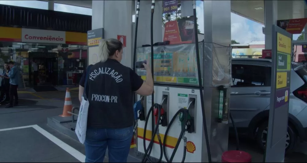 Procon intensifica fiscalização em postos de combustíveis para coibir aumentos abusivos no Paraná. (Foto: Gabriel Gois/SEJU)