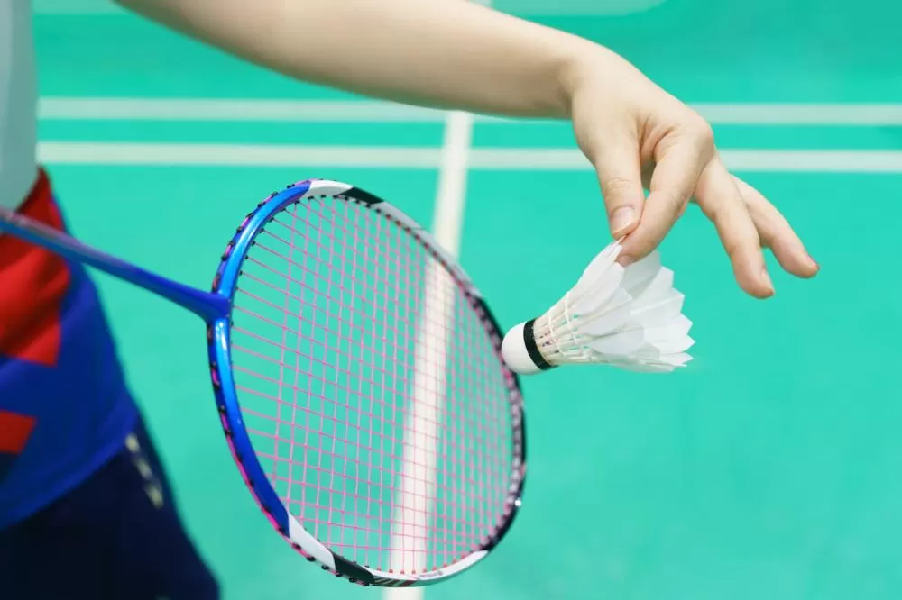 Atletas disputam partidas da Copa Oeste de Badminton em Marechal Rondon. 