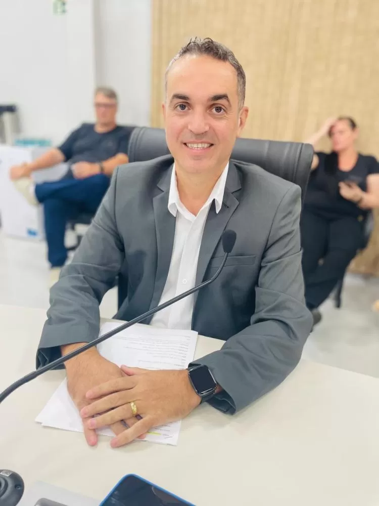 Juliano Astor apresentou requerimentos voltados à captação de recursos para sinalização viária, turismo rural e reforma de ponte na Linha Boa Vista. (Foto: Cristiano Viteck)