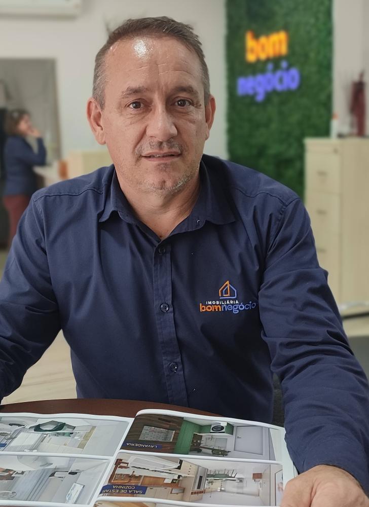 Renato João Karvatzki é Corretor de Imóveis em Marechal Cândido Rondon. Foto: João Livi