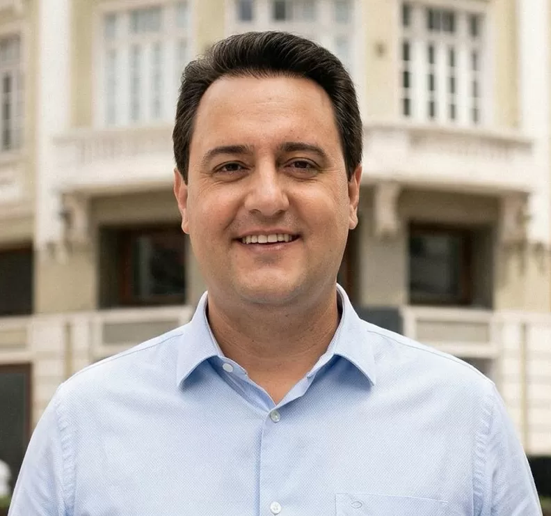 O governador do Estado do Paraná, Ratinho Júnior, é um dos governadores que não renunciou para ser candidato. (Foto: Arquivo)