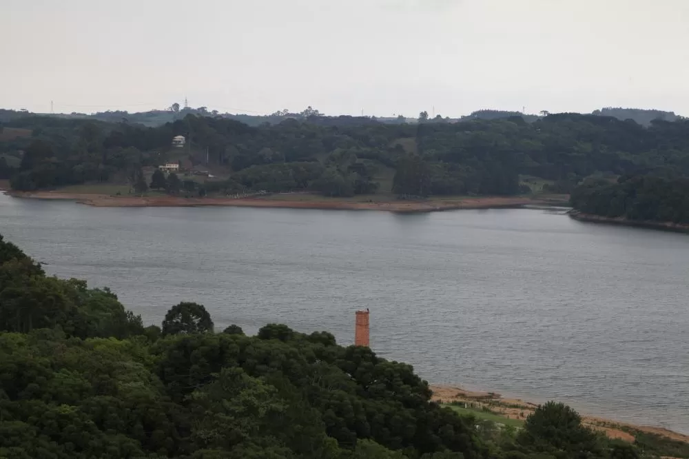 Estiagem avança e atinge todas as regiões do Paraná após meses de chuvas irregulares (Foto: AEN)