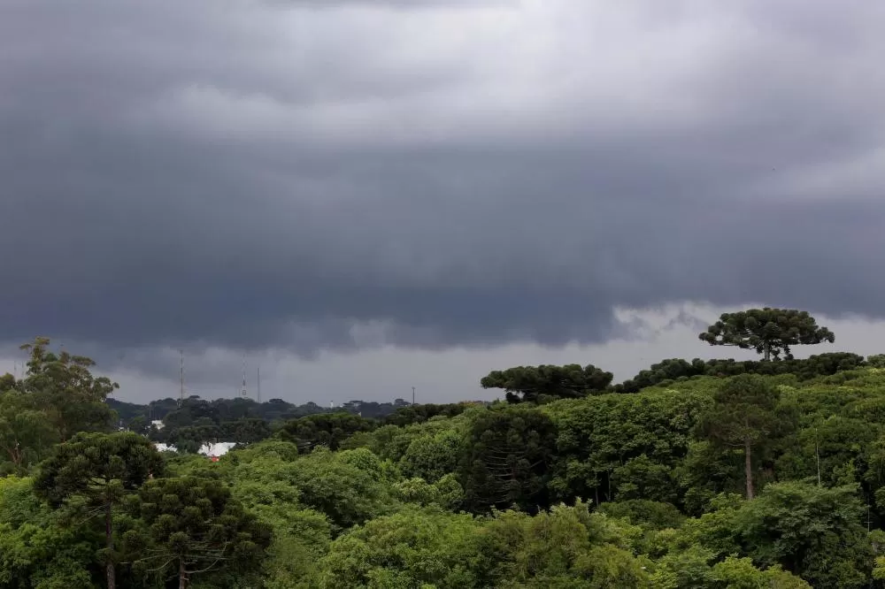 Instabilidade avança e provoca pancadas de chuva em regiões do Oeste do Paraná ao longo da semana. (Foto: Denis Ferreira Netto/SEDEST)