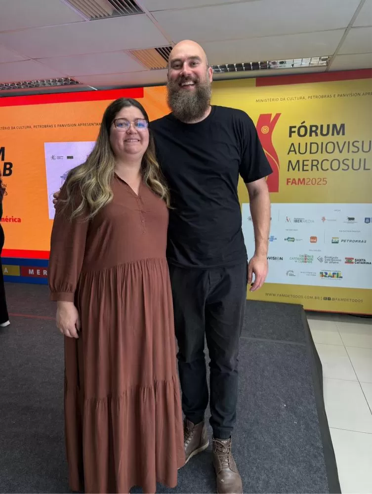 Daiane Martins e Rudolfo Auffinger ministram a oficina gratuita Do Papel às Telas: Gestão Criativa no Audiovisual, em Toledo. (Foto: Divulgação)