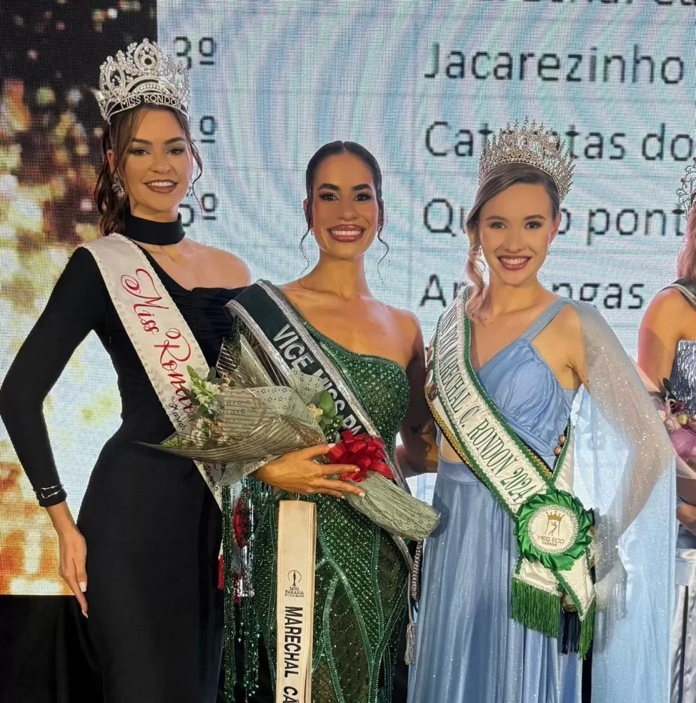 Katiane Pech, Jhenyffer Stephanovichi e Wera Fulber durante o concurso em que Jhenyffer conquistou o título de Vice Miss Paraná, reforçando o destaque da beleza feminina rondonense no cenário estadual. (Foto: Divulgação)